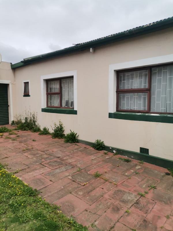 3 Bedroom Property for Sale in Albertinia Western Cape